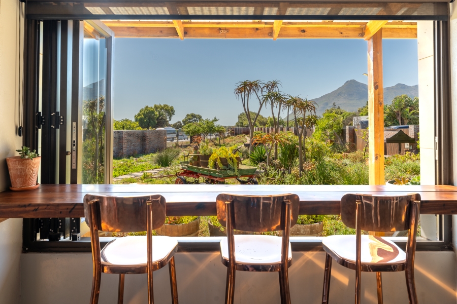 To Let commercial Property for Rent in Crofters Valley Western Cape